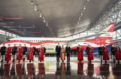«airBaltic» visiem darbiniekiem pieprasīs vakcinēšanos pret Covid-19