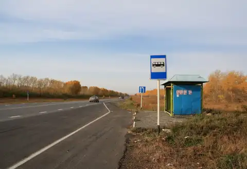 Поездка 12-летнего мальчика в Кекаву: высадили среди лугов