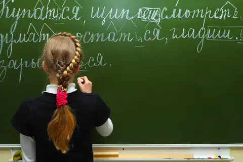Pēc 4 gadiem plāno liegt skolās krievu valodu apgūt kā otru svešvalodu