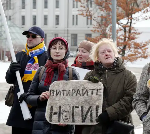 Пикет у посольства РФ: остановить репрессии в Крыму (фото)