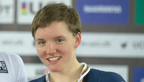 23-летняя чемпионка мира по велоспорту на треке покончила жизнь самоубийством