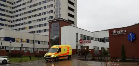 Родственница пациента предстанет перед судом за нападение на врача