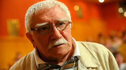 Армен Джигарханян госпитализирован
