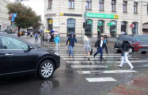Днём в центре Риги пропало электричество: не работали даже светофоры