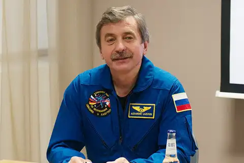 Полет смертников: космонавт Лазуткин откровенно рассказал рижанам о космосе