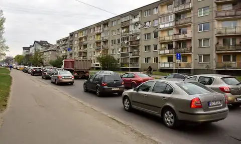 В Пурвциемсе на улице насмерть закололи мужчину