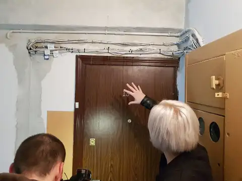 Может ли управляющий домом продать квартиру должника: как по закону?