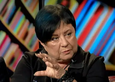 Разве преамбула мешает спокойно жить “геям и русским”? Но на неё ополчились сами латыши, и Вейдемане в шоке