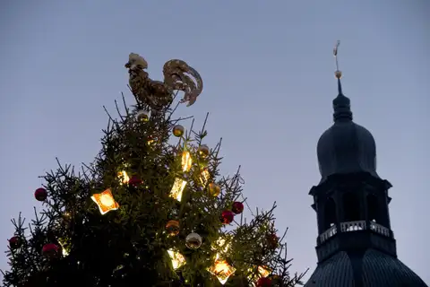 Galvaspilsētā Jauno gadu varēs sagaidīt vairākos Vecrīgas laukumos dīdžeju pavadībā