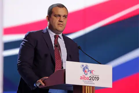 Российские боксеры отказались ехать на Олимпиаду-2020 без национального флага