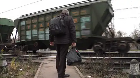 “Tā bilde stāv priekšā, tā neļauj cilvēkam dzīvot!” Mašīnists stāsta par traģēdijām uz dzelzceļa sliedēm