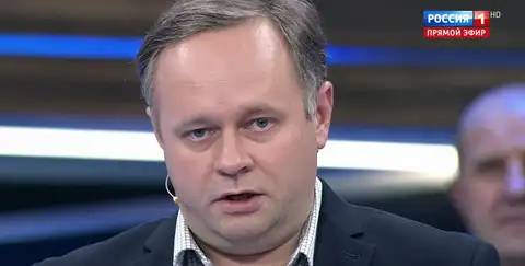 «Он и то, и то умеет хорошо»: академик РАН рассказал о странностях коронавируса