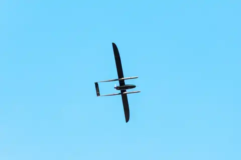 Civilās aviācijas aģentūra brīdina par nekontrolēti lidojošu dronu