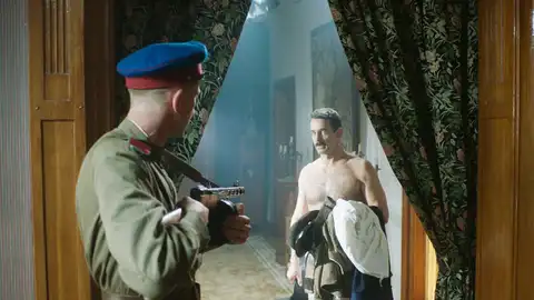 «Стыд, срам, позор и оскрбление памяти людей о войне!» Певцова раскритиковали за фильм «На Париж!»