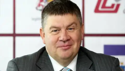 И снова Калвитис: формально переизбрали президента Латвийской федерации хоккея
