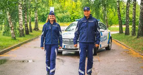 No sestdienas daļa policistu dienesta pienākumus sāks pildīt jaunā dizaina formastērpos