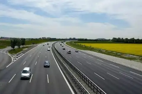 До 100 км в час? Немцы хотят ограничить скорость на автобанах