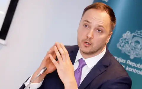 Iekšlietu ministrs atkārtoti rosina Covid-19 dēļ tomēr neierobežot skaistumkopšanu un ēdināšanu