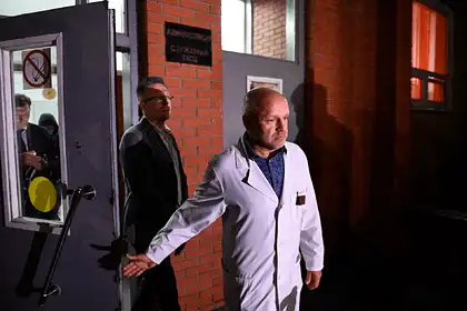 Врач принявшей Навального омской больницы пожаловался на угрозы