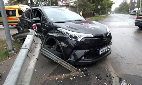 До аэропорта не доехали: серьезное ДТП на дороге