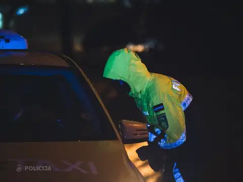 Этой ночью нарушители комендантского часа в основном возвращались с вечеринок: начаты 603 процесса