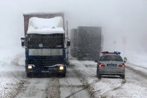 ДТП в Эстонии: при столкновении с фурой погиб водитель из Латвии