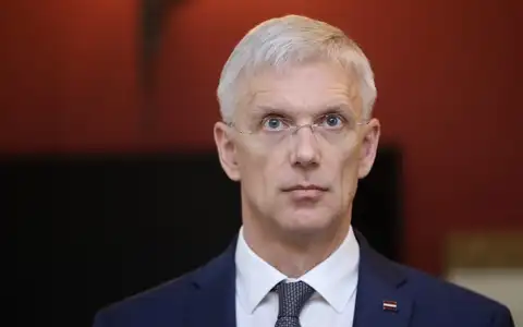 Kariņš ar zinātniekiem spriedis par drošas sadzīves izveides iespējām Covid-19 pandēmijas apstākļos