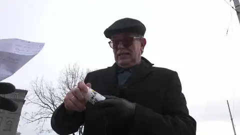 Экс-министр Эмсис знает как бороться с Covid-19: предлагает лечить его лекарством от глистов скота