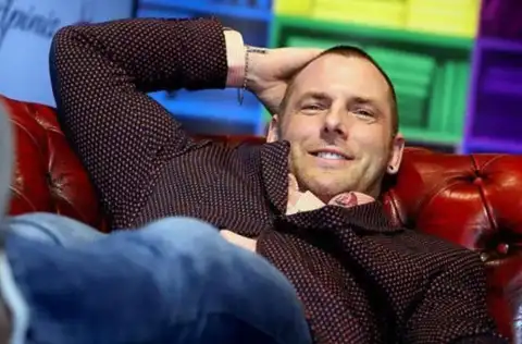 Конфликт интересов? Ансис Клинстонс больше не будет вести передачу «Preses klubs» на RīgaTV 24