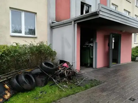 В Дрейлини пьяный мужчина выпрыгнул с пятого этажа
