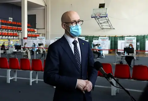 Pavļuts: Piektdien būs izlietoti visi 3000 vakcinācijas centriem paredzēto vakcīnu pret Covid-19 devu