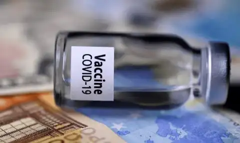 Kompensāciju izmaksās par vidēji smagām un smagām komplikācijām pēc Covid-19 vakcīnas
