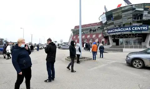 Vakcināciju pret Covid-19 pabeigusi puse Latvijas iedzīvotāju