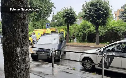 В Юрмале на пешеходном переходе сбили девочку: за ее жизнь боролись две группы медиков «скорой»