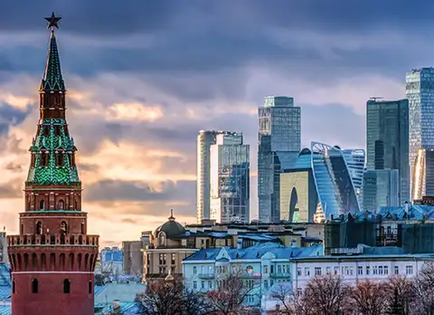 «Мат», «прописка», «борщ»: немецкий писатель попытался описать Россию двумя десятками явлений