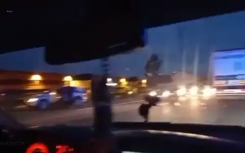 Под Кекавой мотоциклист столкнулся с грузовиком и погиб
