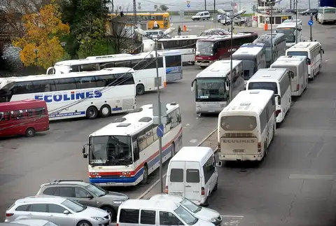 Rīgas autoostā ceļojumu koferos atrasti nogādāšanai Igaunijā paredzēti pieci kilogrami marihuānas