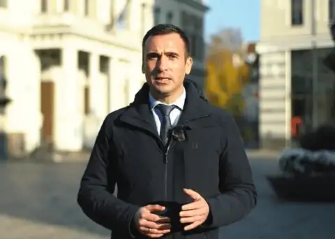 Staķis turpinās vadīt Rīgas domi kā bezpartejisks mērs
