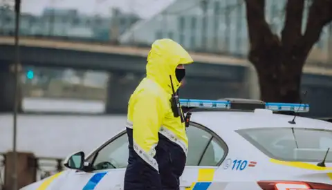 Policijas pētījums: Pērn vairāk nekā puse autovadītāju atkārtoti pārkāpuši satiksmes noteikumus