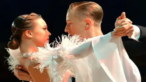 Latvijas pārim bronza pasaules čempionātā junioriem 10 dejās