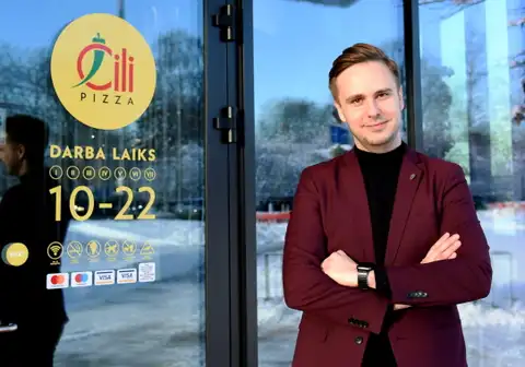 «Čilli pizza» pārvaldnieks: Cilvēki baidās strādāt ēdināšanas nozarē