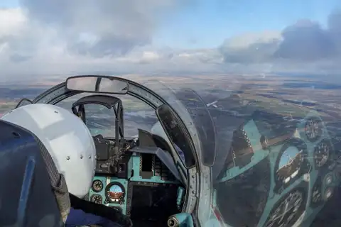Россия продолжила переброску истребителей Су-35 в Белоруссию для учений