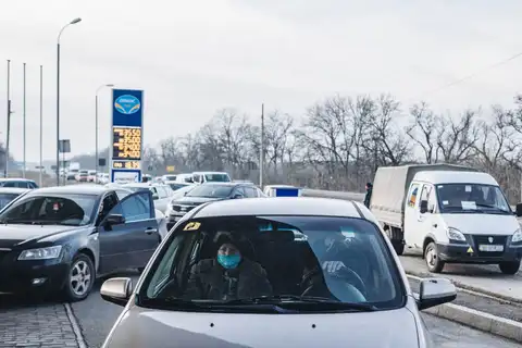 «Жители Украины рвутся на запад страны. Пока не в ЕС»: латвийский журналист