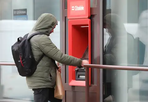 Svarīga informācija saistībā ar skaidras naudas darījumiem