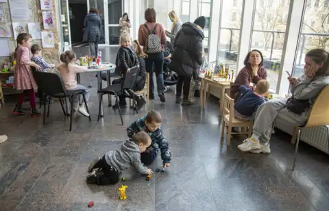 Ukrainas bēgļu atbalstam izveidots portāls «majasbegliem.lv»