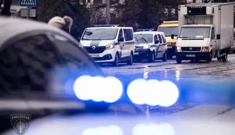 Разжигал национальную рознь? Полиция проверяет потасовку бывшего депутата с русскоязычным соседом