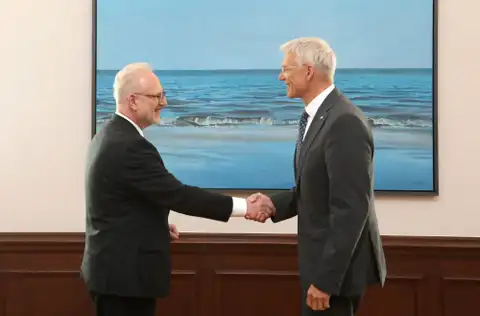Valsts prezidents dodas atvaļinājumā