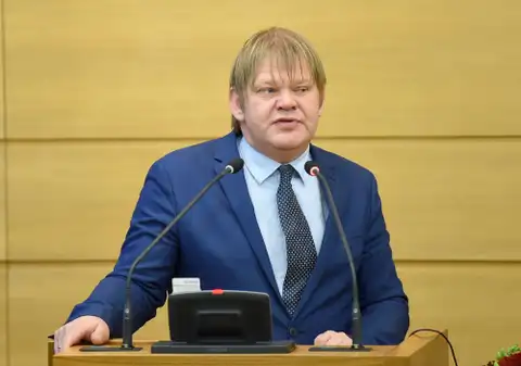 Если русский назвал нас «нациками» — штраф 500 евро: Кулис обиделся