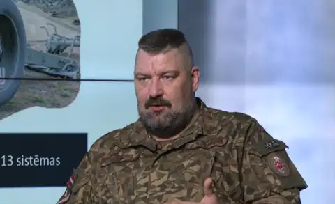 «Ненормально, когда в военное время есть возможность откупиться от службы»: Слайдиньш о скандале в Украине