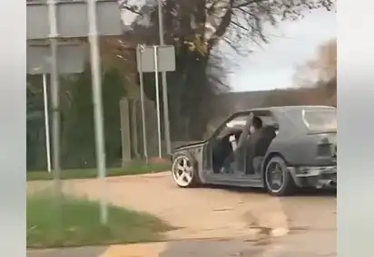 А чё, живём! Латвийцы уже передвигаются на машинах Апокалипсиса